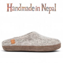 green comfort ulltofflor äkta fotriktiga sköna varma bekväma dam herr Nepal handtovad ljusgrå mockasula