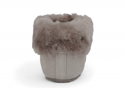 Axelda Fårskinnstoffla London sand stone Mocka fårskinn