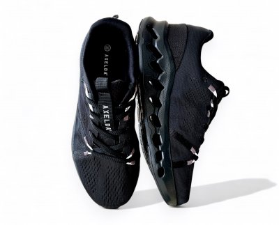 axelda skara sneakerblack svart eva foam lätt damsko lågsko textil resår fotriktig urtagbar sula fotbädd