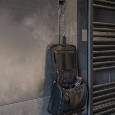 The Chesterfield Brand / Leather Toiletry Bag Gillian black svart necessär läder skinn sminkväska badrumsväska hängande krok toa